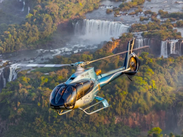 Ingresso: Voo de Helicóptero (10 min) 
